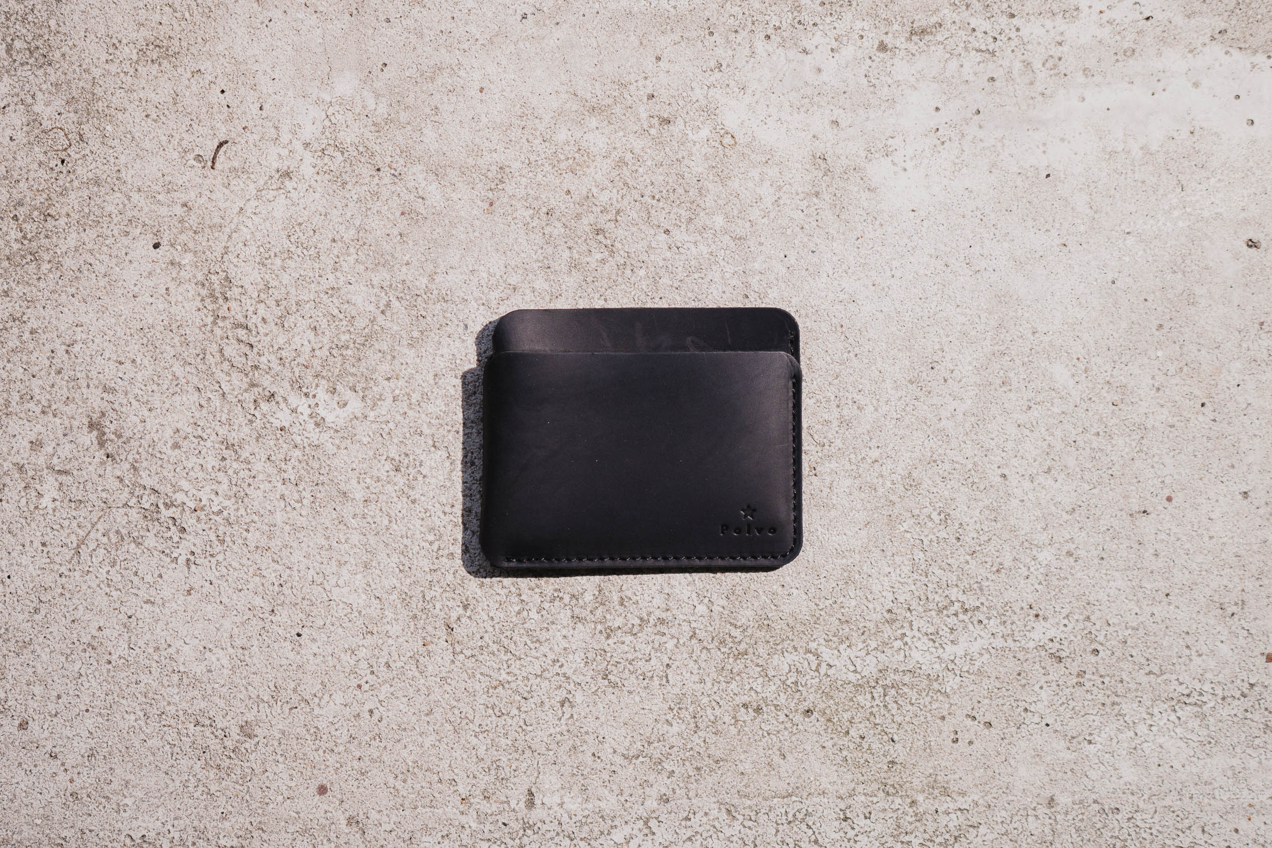 Black Minimalist Modern Flat Wallet
